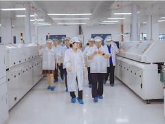 精創全程陪同黨工委龔維芳書記蒞臨精創新廠力贊精創智能化車間！