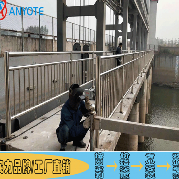 汕頭拱橋鐵藝欄桿制作 揭陽(yáng)橋梁燈光